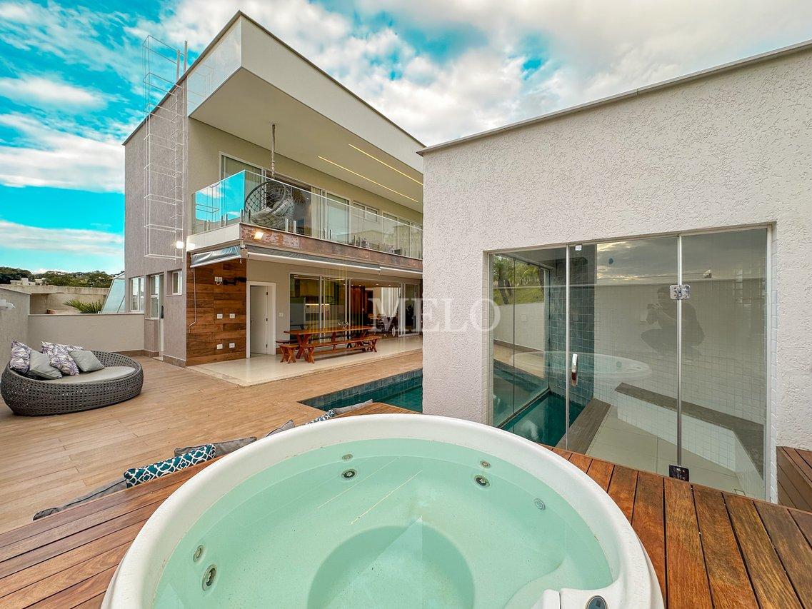 Lindíssima casa em Alphaville Vespasiano por R$35.000,00 Locação Rua Alvarenga Vespasiano - 