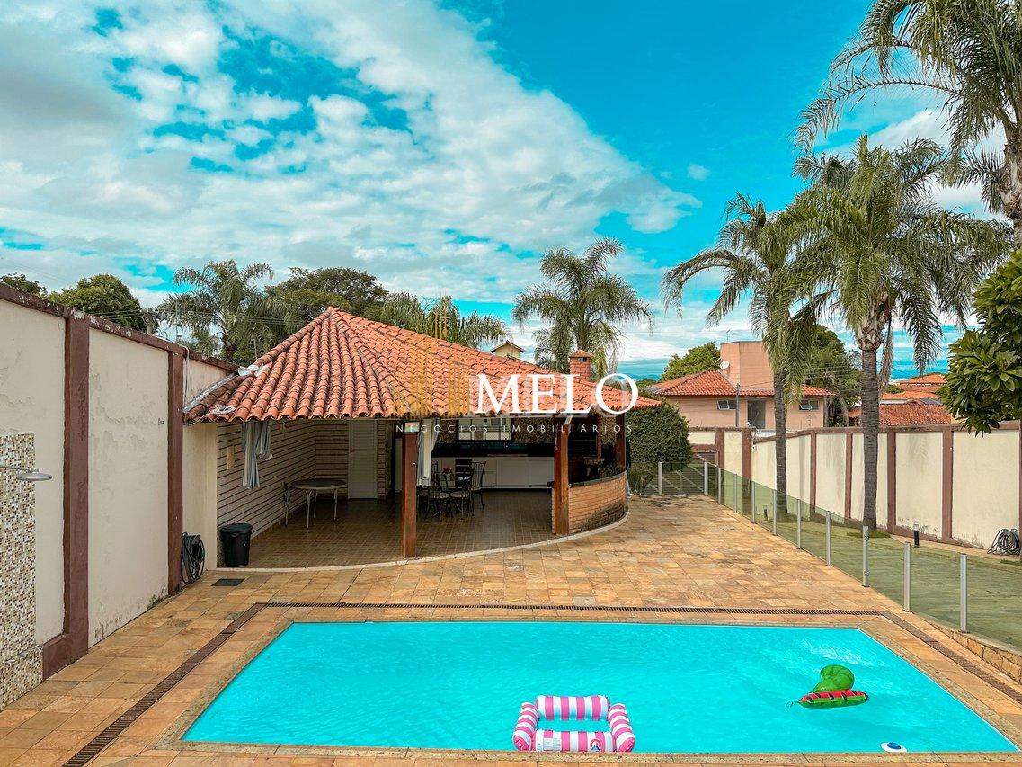 Casa com 3 Quartos e 3 banheiros à Venda, 326 m² por R$ 1.400.000,00 - Belo Horizonte - 