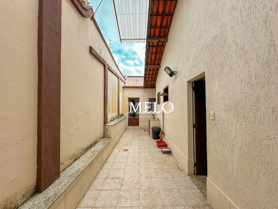 Casa com 3 Quartos e 3 banheiros à Venda, 326 m² por R$ 1.400.000,00 - Belo Horizonte - 