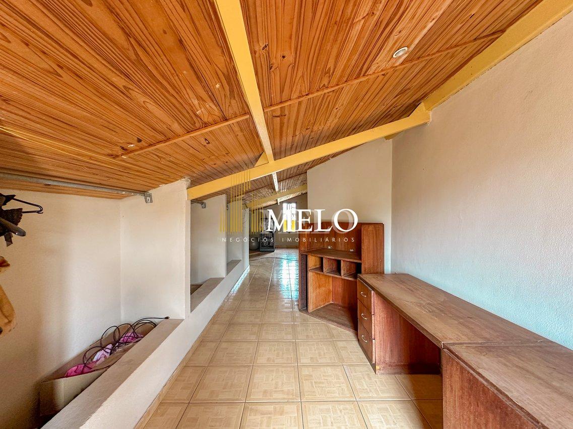 Casa com 3 Quartos e 3 banheiros à Venda, 326 m² por R$ 1.400.000,00 - Belo Horizonte - 