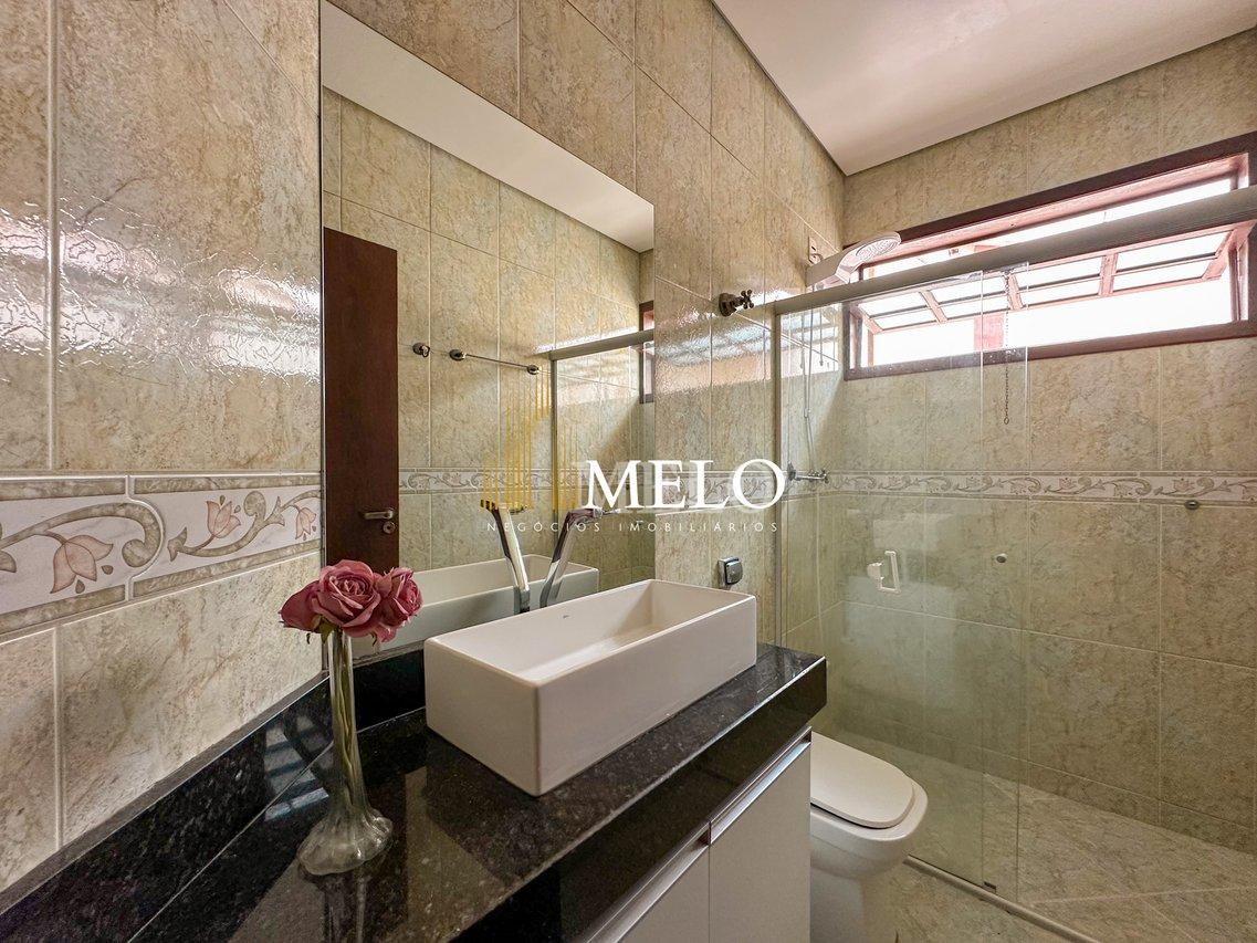 Casa com 3 Quartos e 3 banheiros à Venda, 326 m² por R$ 1.400.000,00 - Belo Horizonte - 