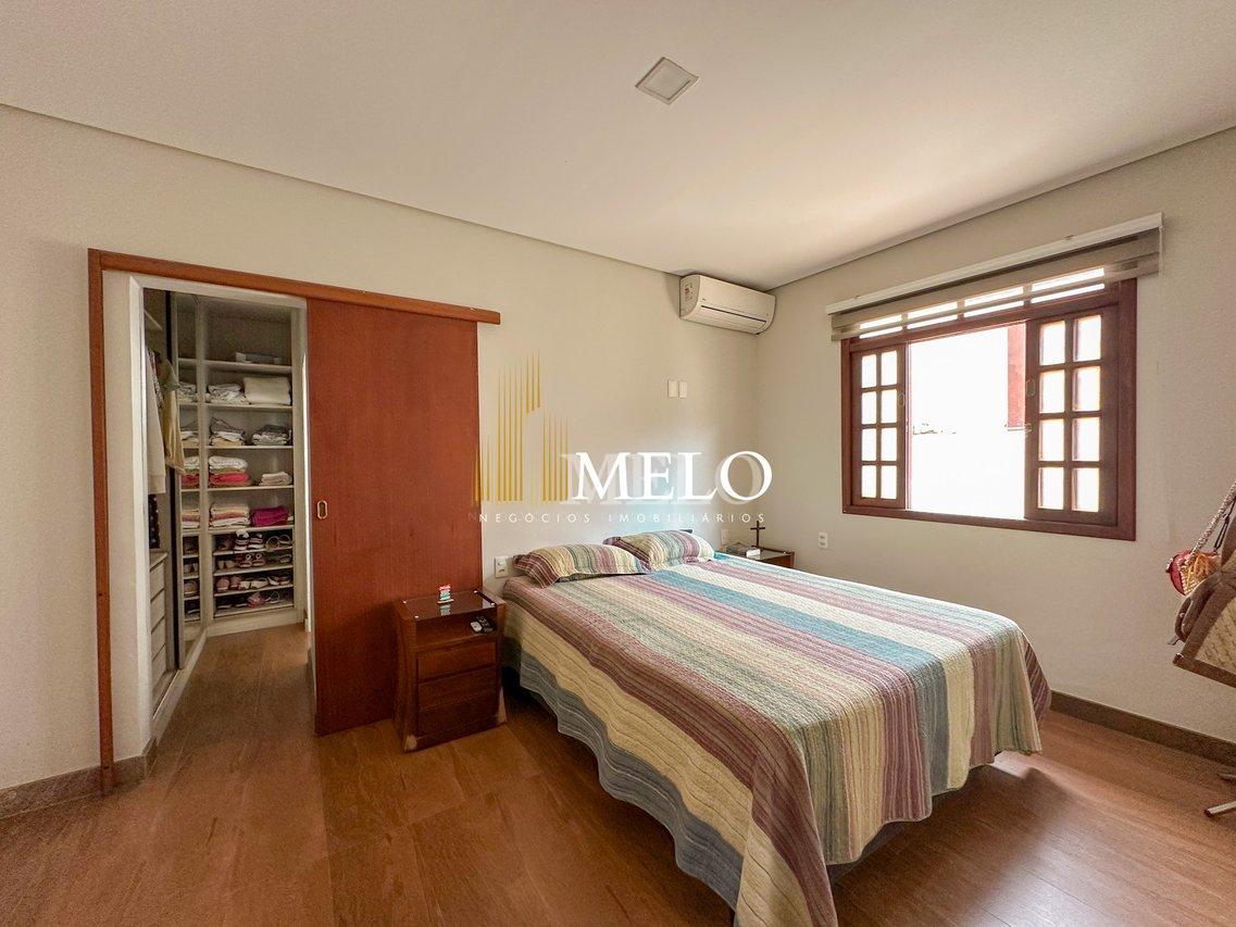 Casa com 3 Quartos e 3 banheiros à Venda, 326 m² por R$ 1.400.000,00 - Belo Horizonte - 