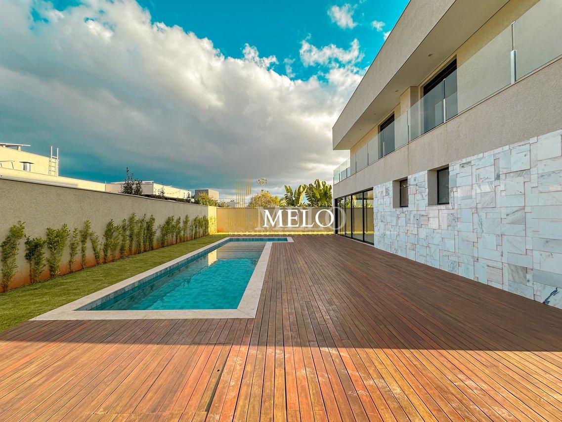 Linda Casa à Venda no Condomínio Alphaville Lagoa dos Ingleses por R$4.990.000,00 - Nova Lima - 