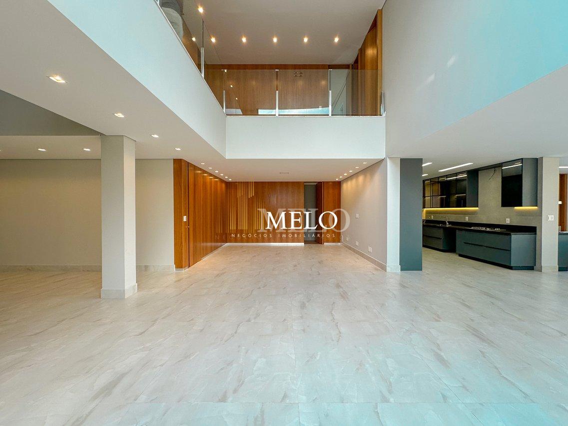 Linda Casa à Venda no Condomínio Alphaville Lagoa dos Ingleses por R$4.990.000,00 - Nova Lima - 