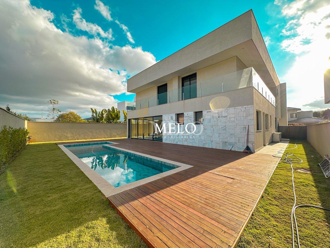 Linda Casa à Venda no Condomínio Alphaville Lagoa dos Ingleses por R$4.990.000,00 - Nova Lima - 