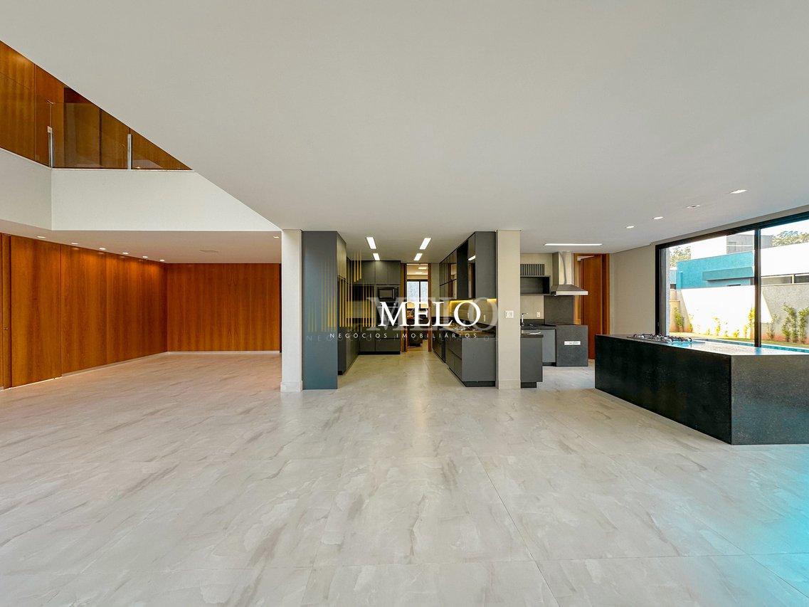 Linda Casa à Venda no Condomínio Alphaville Lagoa dos Ingleses por R$4.990.000,00 - Nova Lima - 