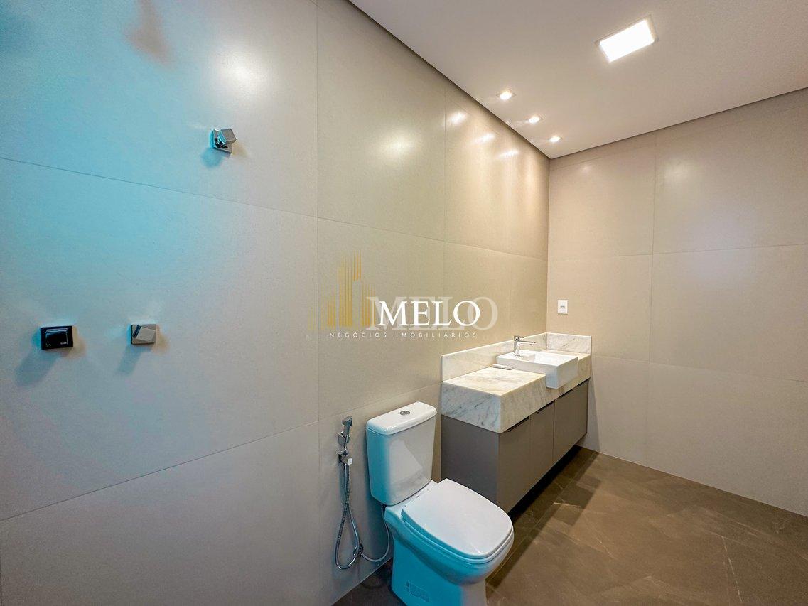 Linda Casa à Venda no Condomínio Alphaville Lagoa dos Ingleses por R$4.990.000,00 - Nova Lima - 