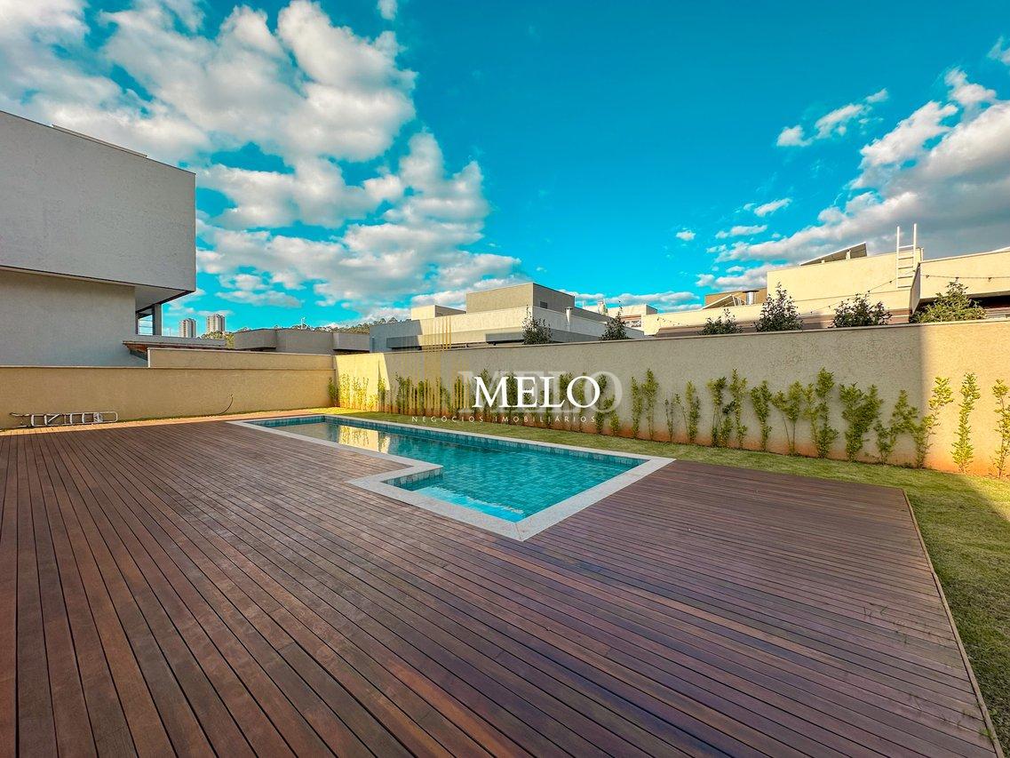 Linda Casa à Venda no Condomínio Alphaville Lagoa dos Ingleses por R$4.990.000,00 - Nova Lima - 