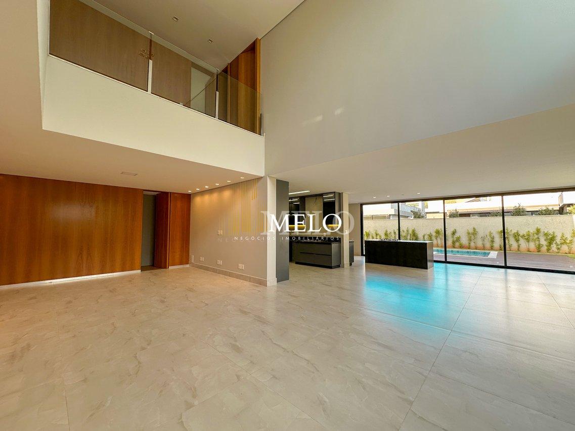 Linda Casa à Venda no Condomínio Alphaville Lagoa dos Ingleses por R$4.990.000,00 - Nova Lima - 