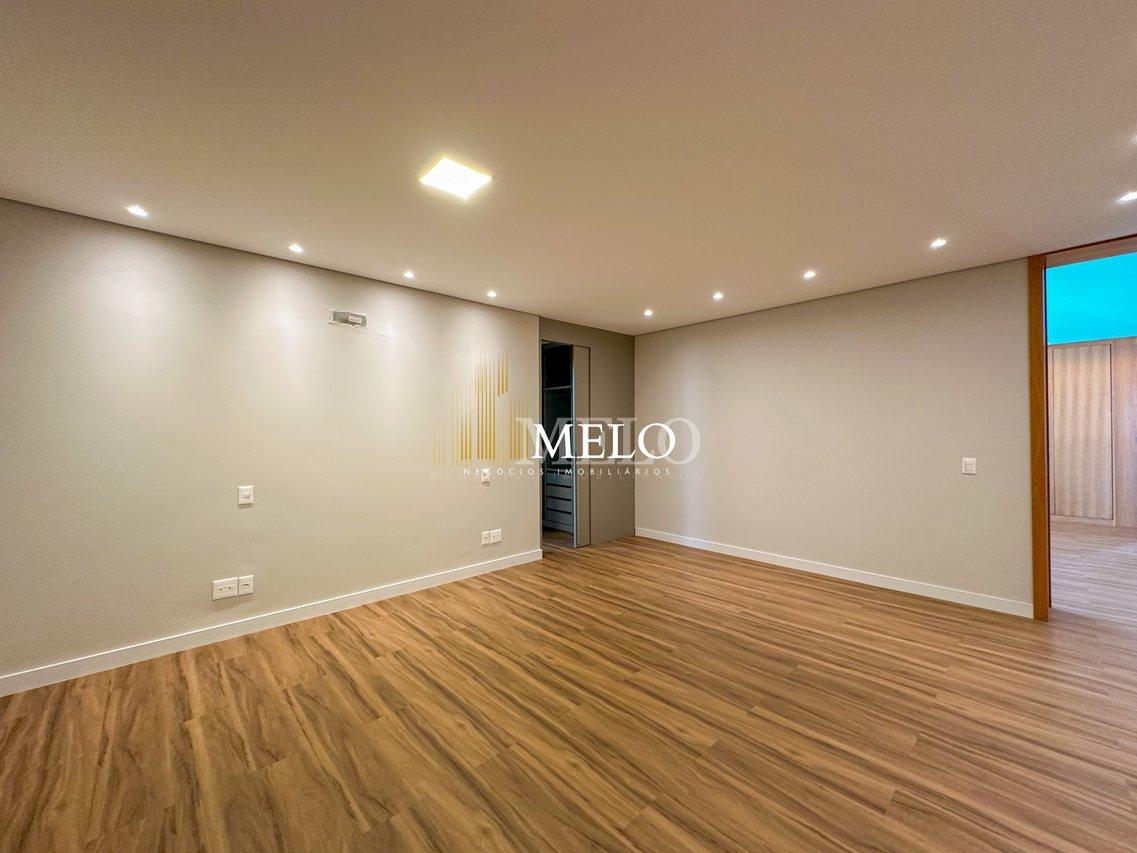 Linda Casa à Venda no Condomínio Alphaville Lagoa dos Ingleses por R$4.990.000,00 - Nova Lima - 