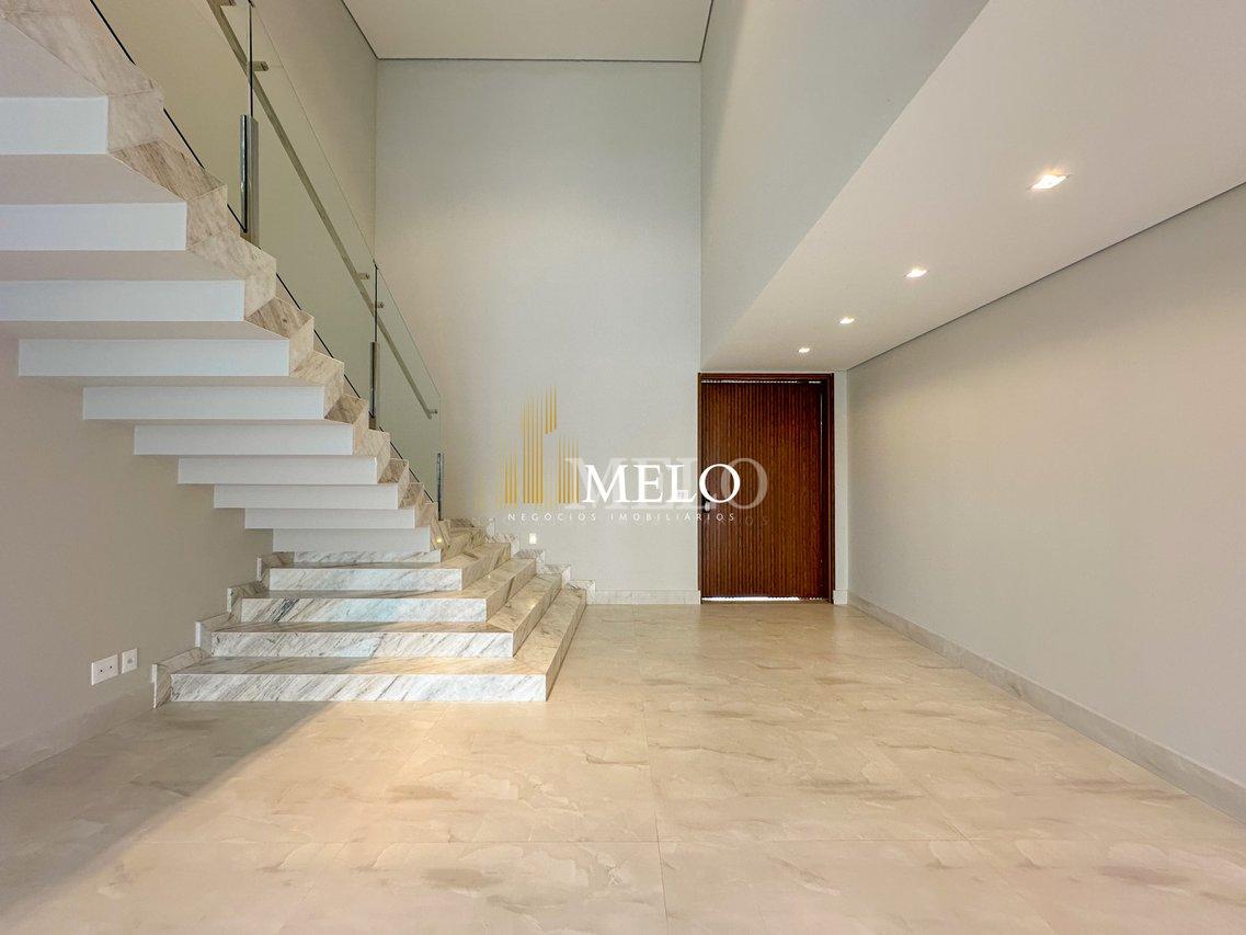 Linda Casa à Venda no Condomínio Alphaville Lagoa dos Ingleses por R$4.990.000,00 - Nova Lima - 