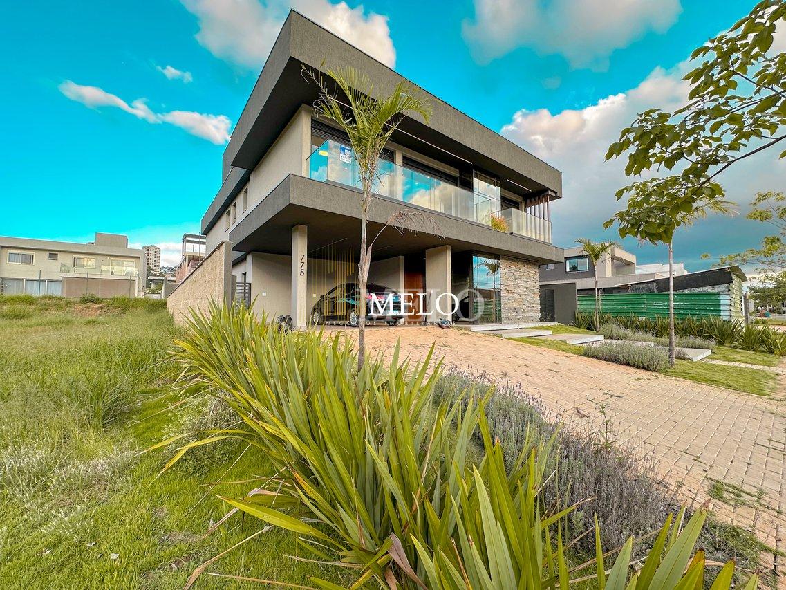 Lindíssima Casa à Venda no Condomínio Alphaville Lagoa dos Ingleses por R$3.900.000,00 - Nova Lima - 