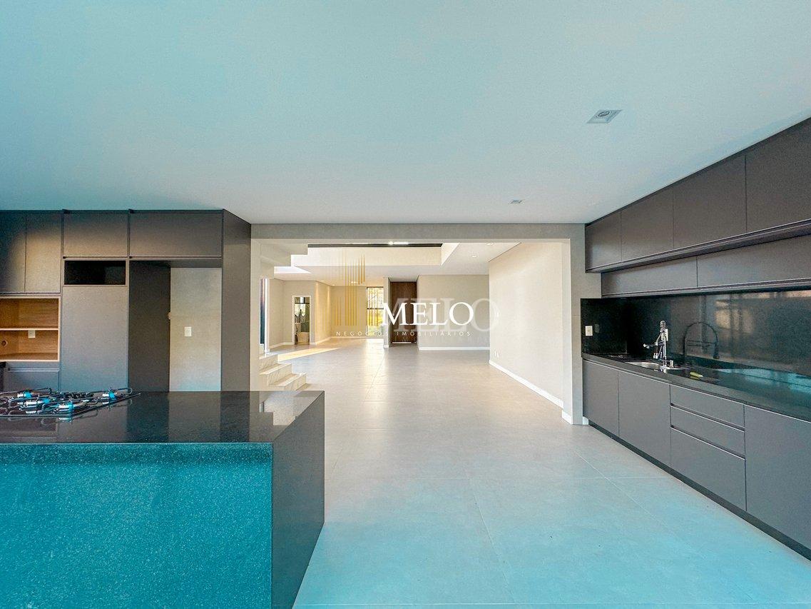 Lindíssima Casa à Venda no Condomínio Alphaville Lagoa dos Ingleses por R$3.900.000,00 - Nova Lima - 