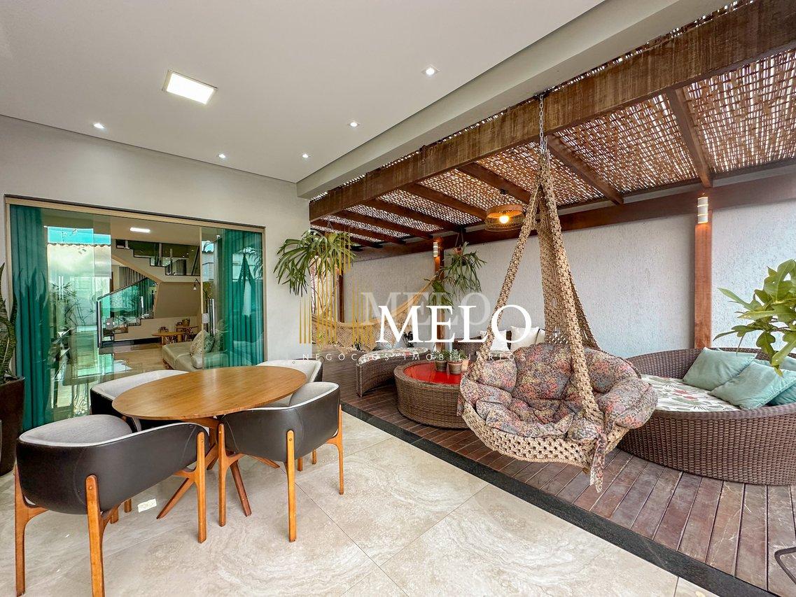 Belíssima casa à Venda no bairro Santa Amélia por R$2.200.000,00 - Belo Horizonte - 