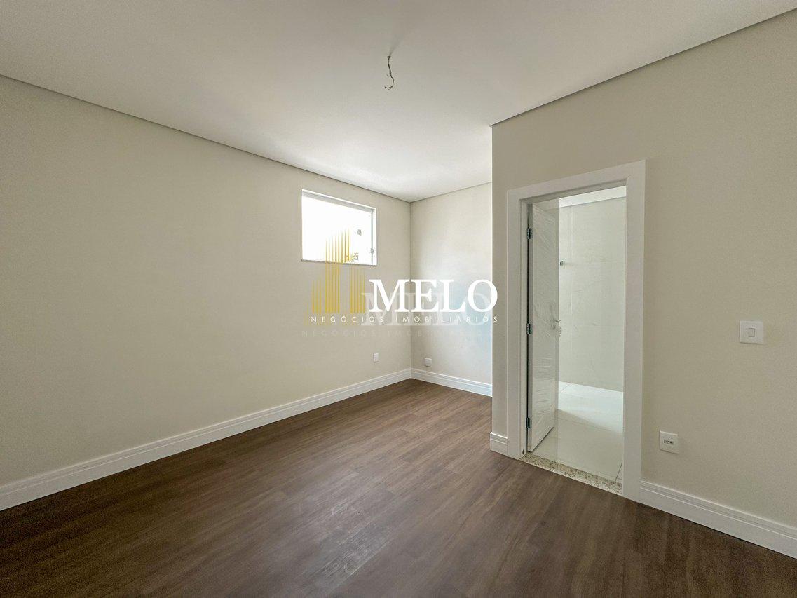 Linda casa à venda no condomínio Portal do Sol por R$3.800.000,00 Rua Taurus Contagem - 