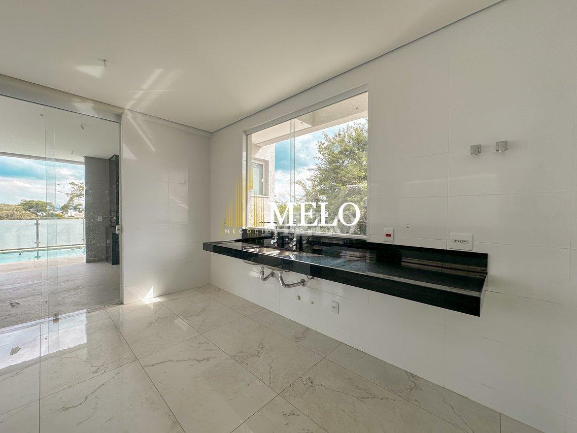 Linda casa à venda no condomínio Portal do Sol por R$3.800.000,00 Rua Taurus Contagem - 