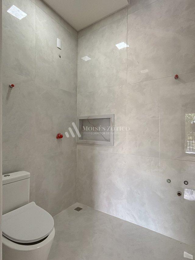 Casa com piscina no bairro Universitário! Rua José João Benatti Tijucas - 