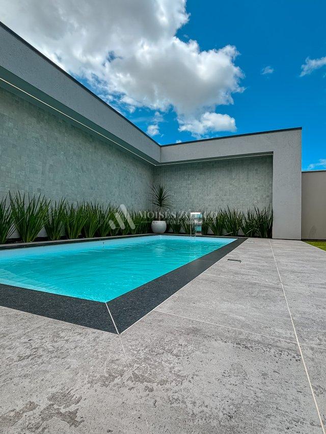 Casa com piscina no bairro Universitário! Rua José João Benatti Tijucas - 
