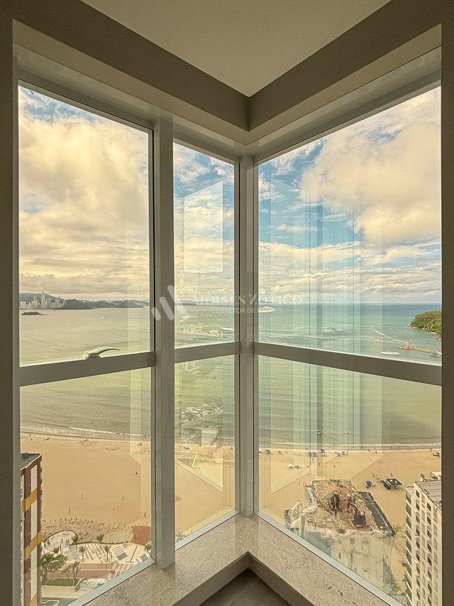 Apartamento de 3 suítes no Centro de Balneário Camboriú Rua 4600 Balneário Camboriú - 