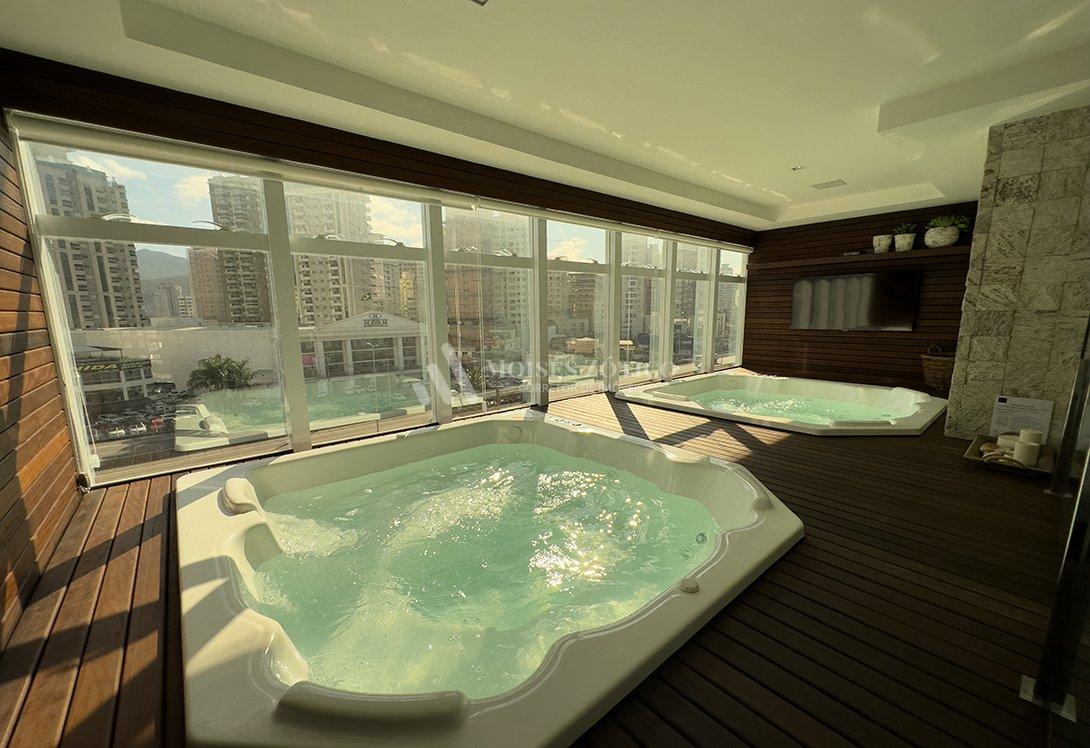 Apartamento de 4 dormitórios com vista para o mar em Meia Praia Rua 202 Itapema - 
