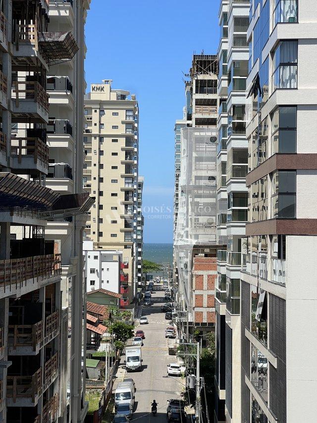Apartamento de 3 suítes e 3 vagas de garagem em Meia Praia Rua 334 Itapema - 