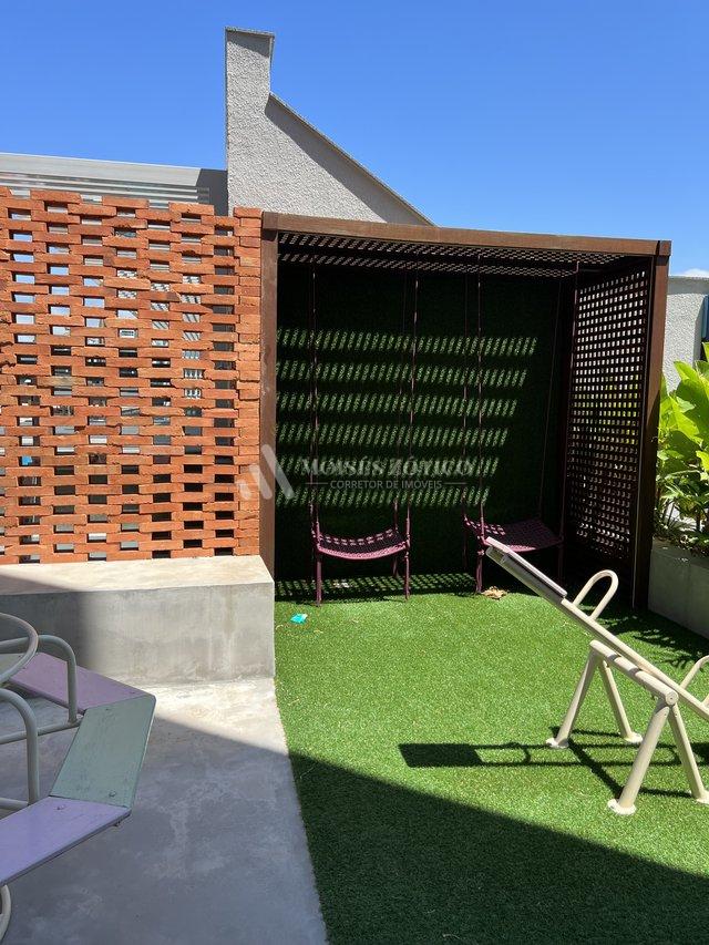 Apartamento de 3 suítes e 3 vagas de garagem em Meia Praia Rua 334 Itapema - 