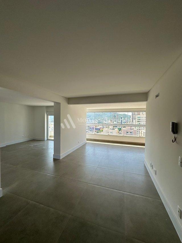 Apartamento de 3 suítes e 2 vagas de garagem em Meia Praia Rua 256 Itapema - 