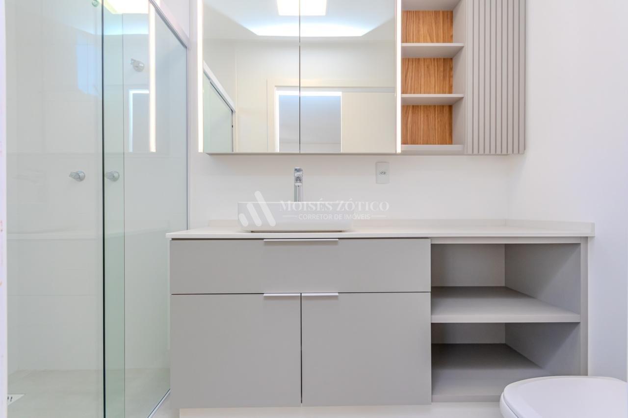 Apartamento semimobiliado de 4 suítes em Meia Praia Rua 234 Itapema - 