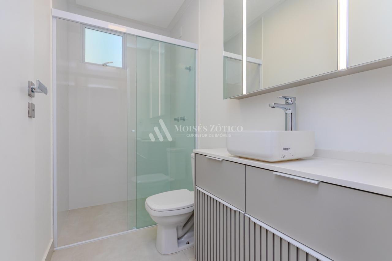 Apartamento semimobiliado de 4 suítes em Meia Praia Rua 234 Itapema - 