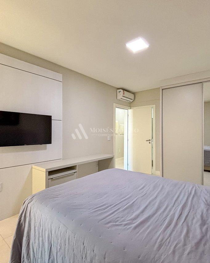 Apartamento mobiliado com 4 suítes e 3 vagas de garagem em Meia Praia Rua 256 Itapema - 