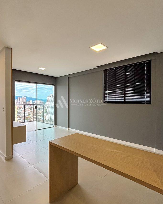 Apartamento semimobiliado com 2 suítes em Itapema Rua 406 E Itapema - 
