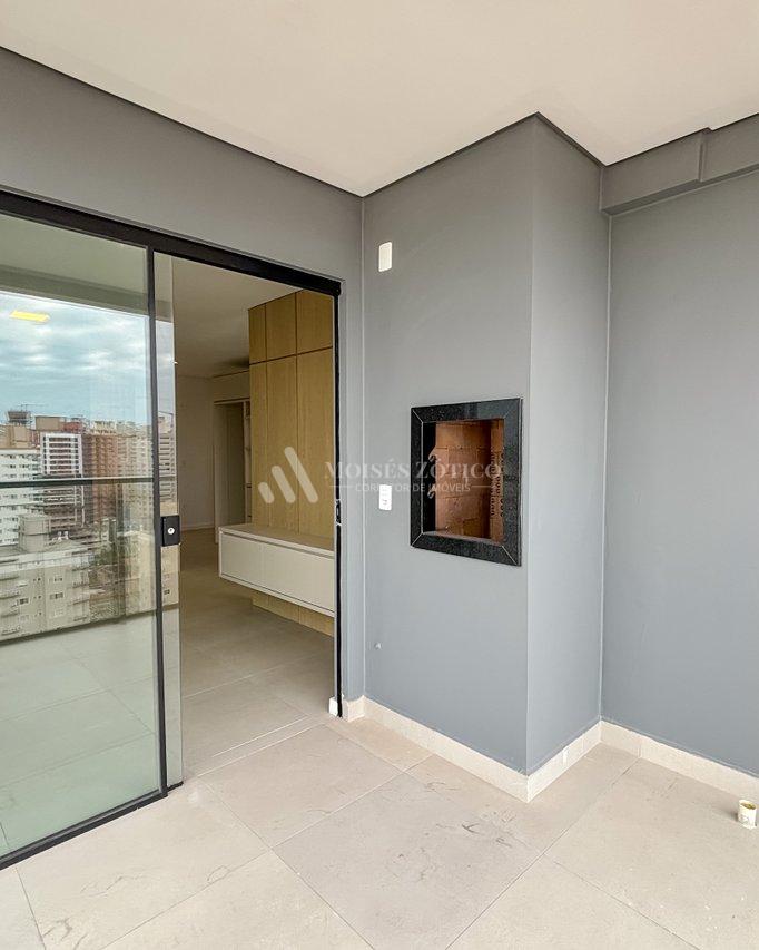 Apartamento semimobiliado com 2 suítes em Itapema Rua 406 E Itapema - 