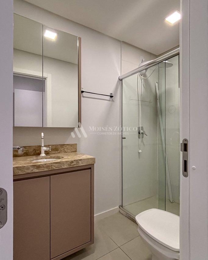 Apartamento semimobiliado com 2 suítes em Itapema Rua 406 E Itapema - 