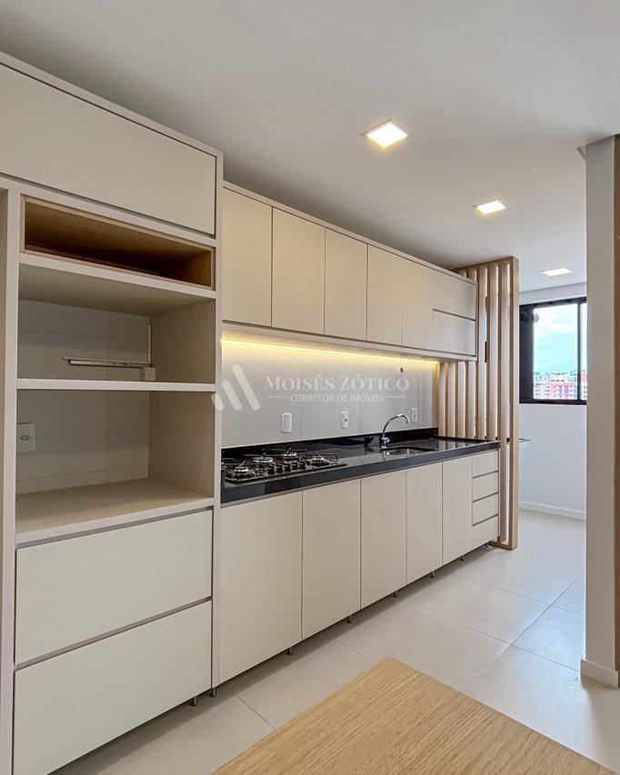 Apartamento semimobiliado com 2 suítes em Itapema Rua 406 E Itapema - 