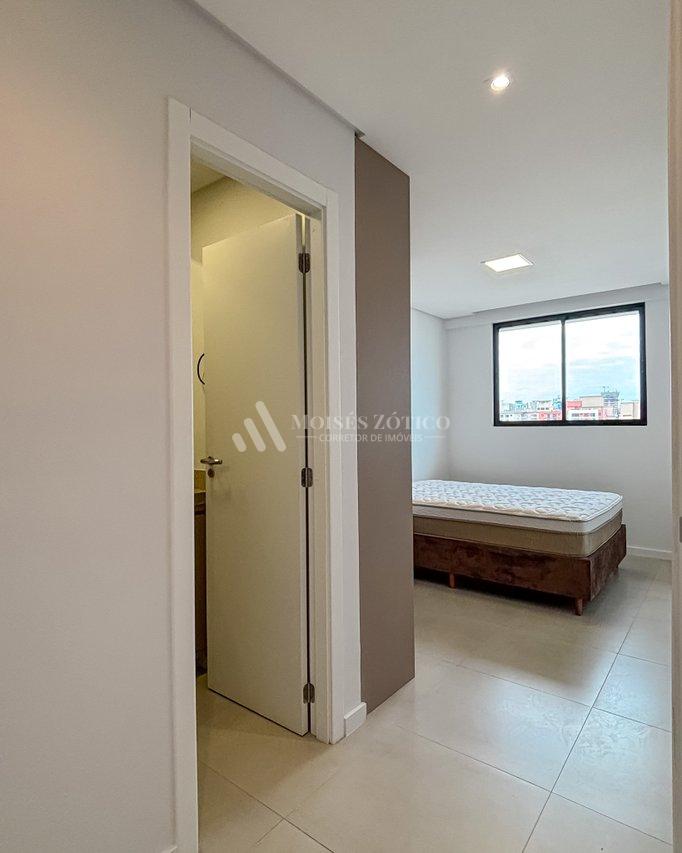 Apartamento semimobiliado com 2 suítes em Itapema Rua 406 E Itapema - 