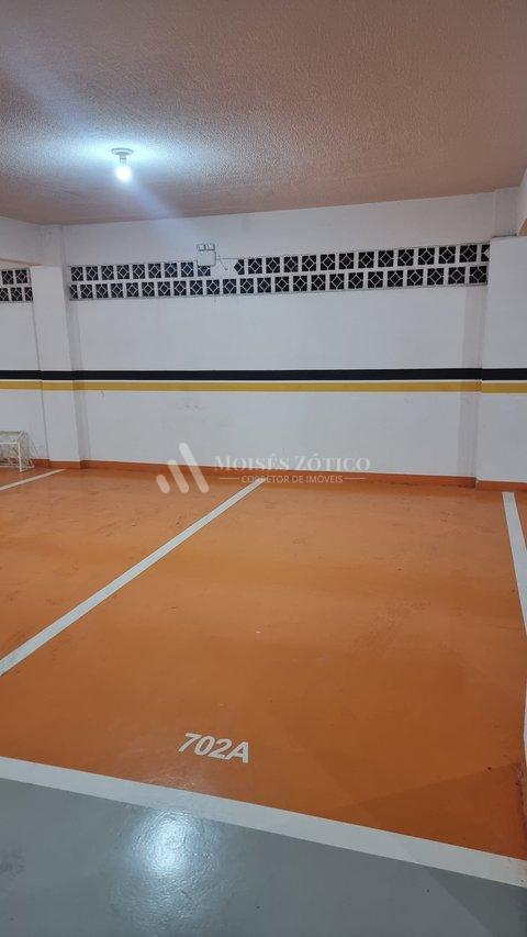 Apartamento mobiliado com 3 suítes e 4 vagas de garagem em Meia Praia Rua 238 Itapema - 