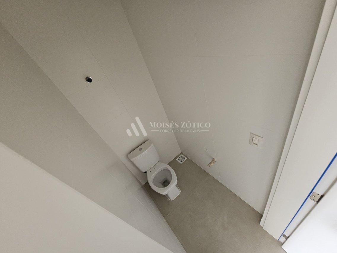Apartamento com 3 suítes e 3 vagas de garagem em Meia Praia Rua 240 Itapema - 