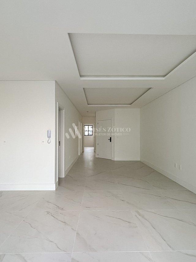Apartamento com 3 suítes e 2 vagas de garagem em Meia Praia Rua 288 Itapema - 