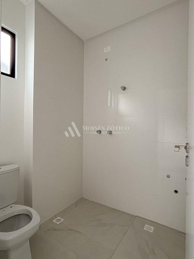 Apartamento com 3 suítes e 2 vagas de garagem em Meia Praia Rua 288 Itapema - 