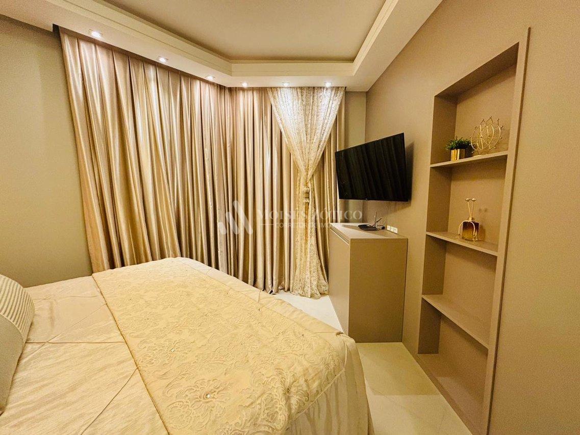 Apartamento mobiliado de 4 sauítes e 4 vagas de garagem em Meia Praia Rua 279 Itapema - 