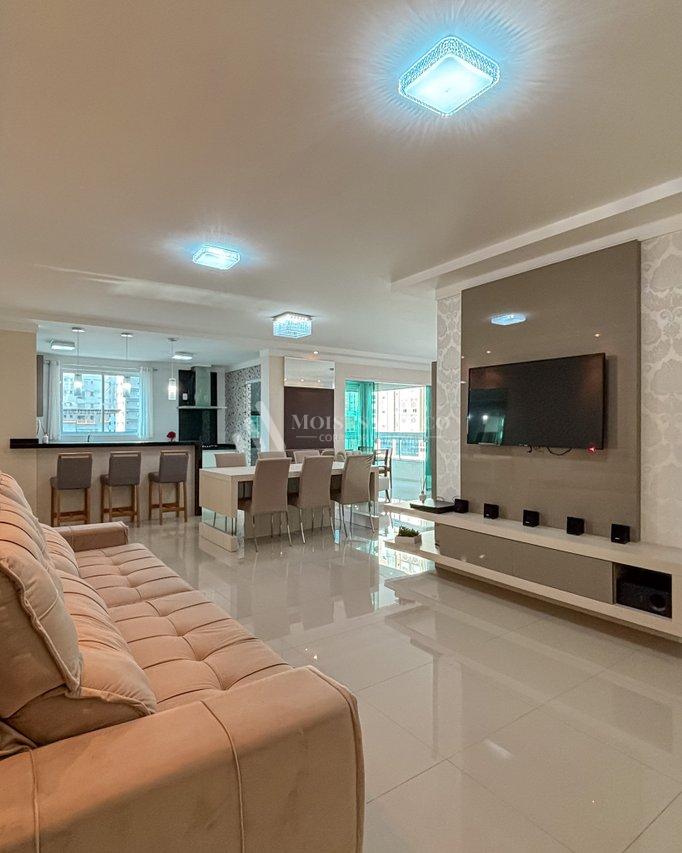 Apartamento mobiliado com 3 suítes a 200 metros do mar Rua 282 Itapema - 