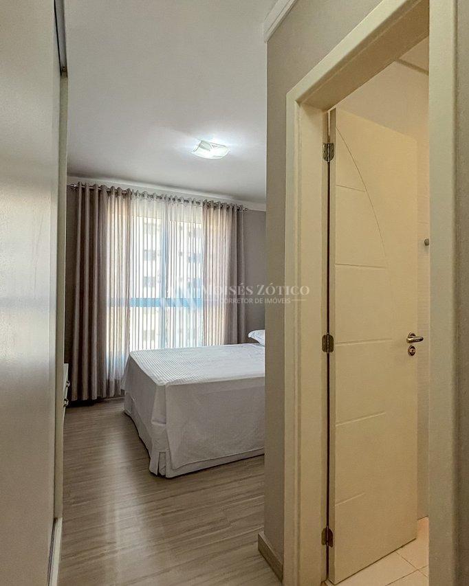 Apartamento mobiliado com 3 suítes a 200 metros do mar Rua 282 Itapema - 