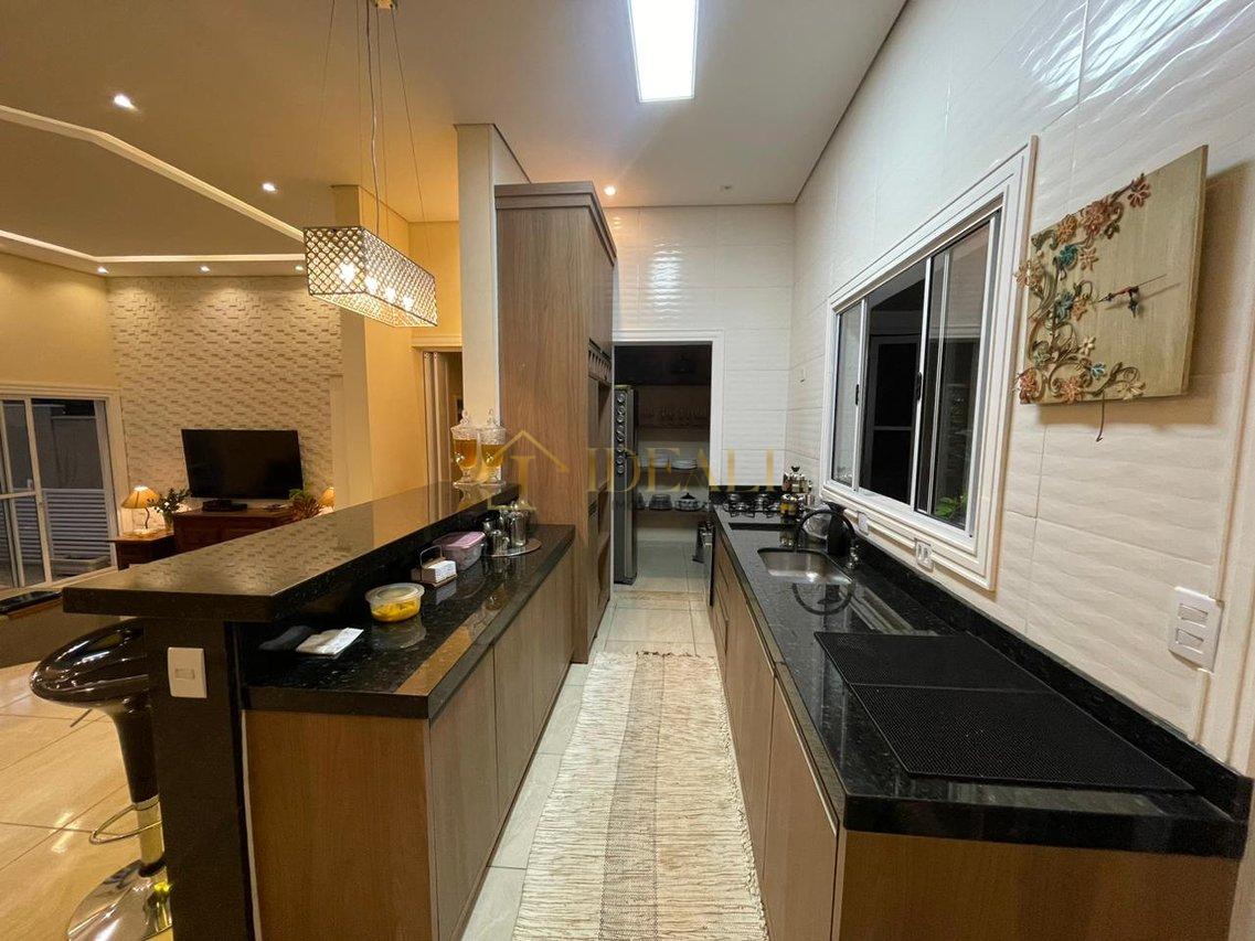 Casa com uma ótima vista à venda! Condomínio fechado 24hs Rua Maria de Lourdes Pereira Mairiporã - 