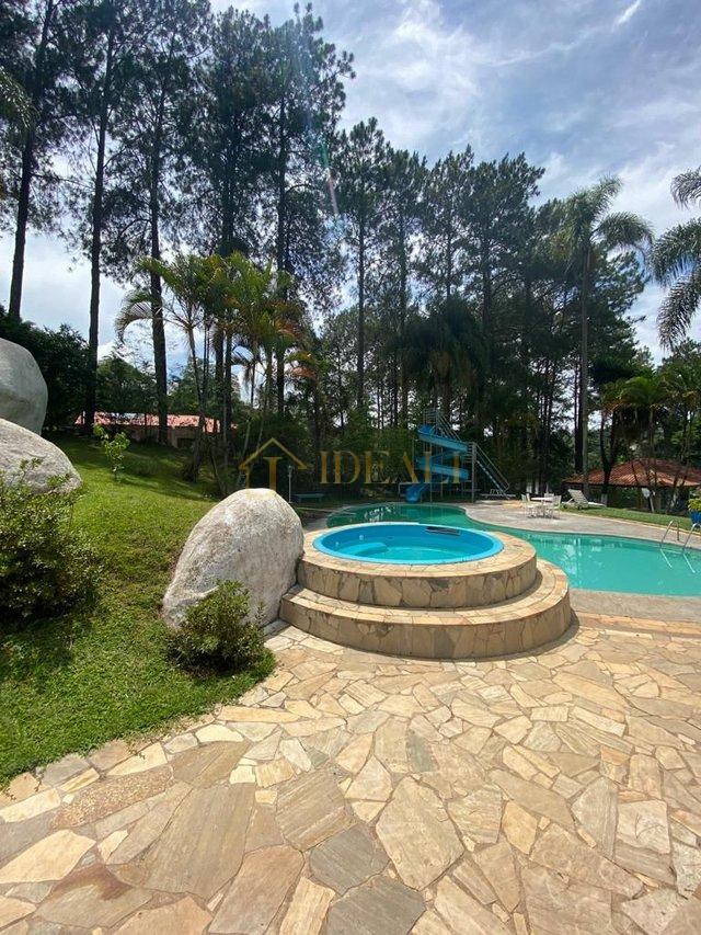 Chácara com 4 dormitórios à venda, 4 m² por R$ 2.500.000,00 - Cacéia Estrada Armando Barbosa de Almeida Mairiporã - 