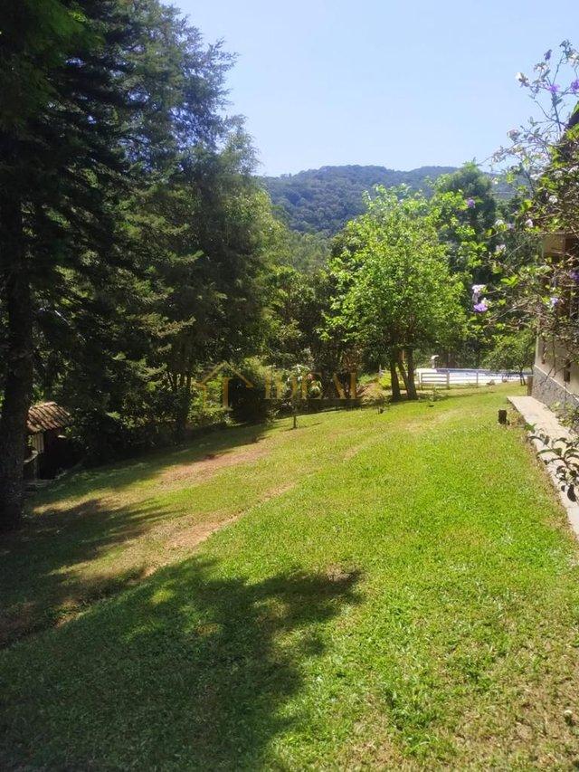 Chácara com 4 dormitórios à venda, 1300 m² por R$ 890.000,00 - Sun Valley - Mairiporã/SP Rua Nova York Mairiporã - 