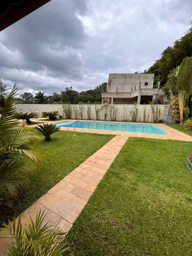 Casa com 3 dormitórios à venda, 367 m² por R$ 2.300.000,00 - Canadá Village - Mairiporã/SP Alameda Taiar Mairiporã - 