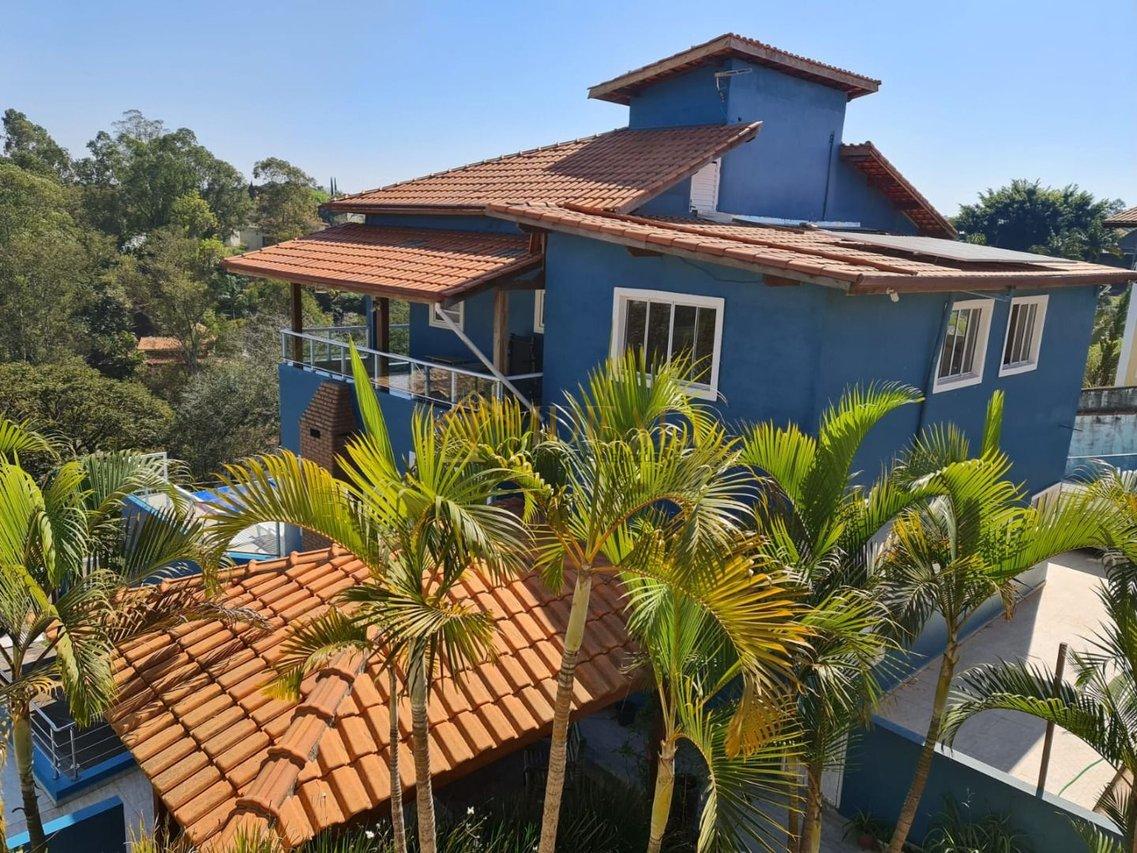 Casa com 3 dormitórios à venda, 320 m² por R$ 1.430.000 - Granja Caiapiá - Cotia/SP Rua Cláudio Manoel da Costa Cotia - 