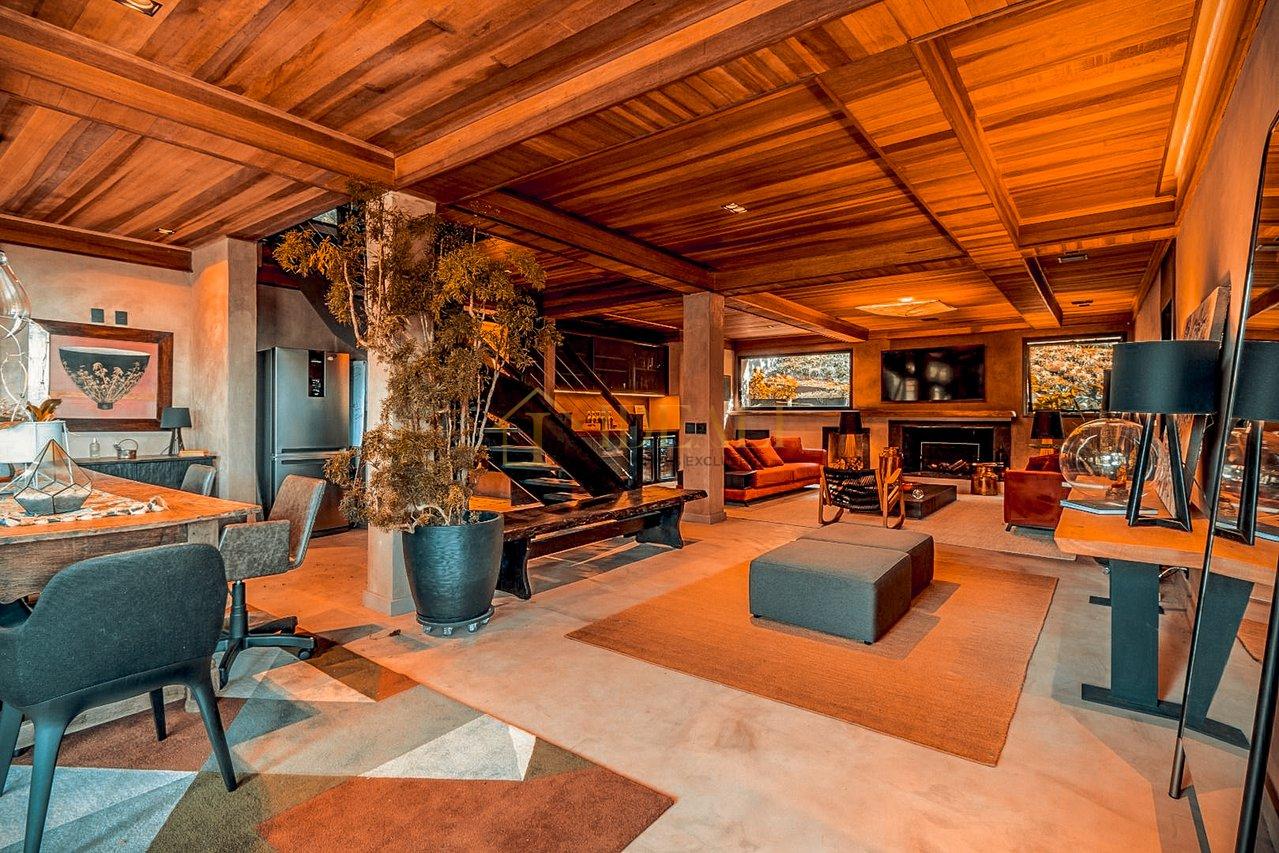 Belíssimo imóvel à venda, 775 m² por R$ 6.500.000 - Atibaia Vista da Montanha - Atibaia/SP Estrada Parque das Cascatas Atibaia - 