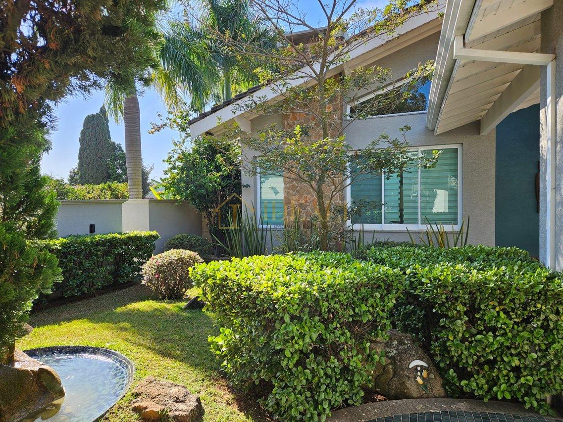 Belíssima casa à venda , 321m² por R$ 3.250.000,00 Rua Professora Sonia Tereza La Scala Peres Atibaia - 