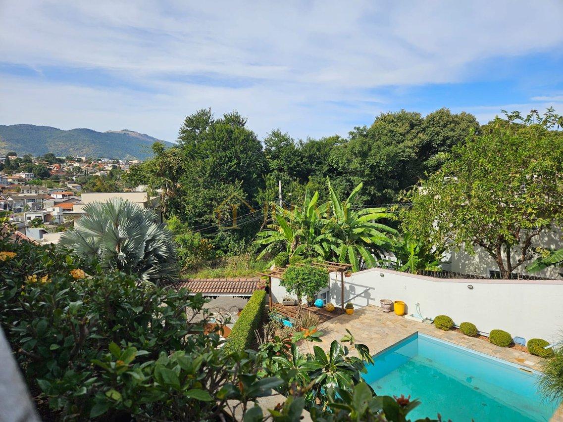 Vista deslumbrante !!! Casa à venda R$ 2.300.000,00 Alameda Lorena Atibaia - 